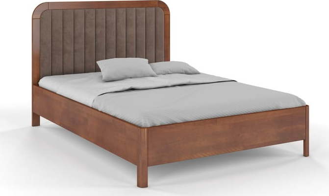 Karamelově hnědá dvoulůžková postel z bukového dřeva Skandica Modena